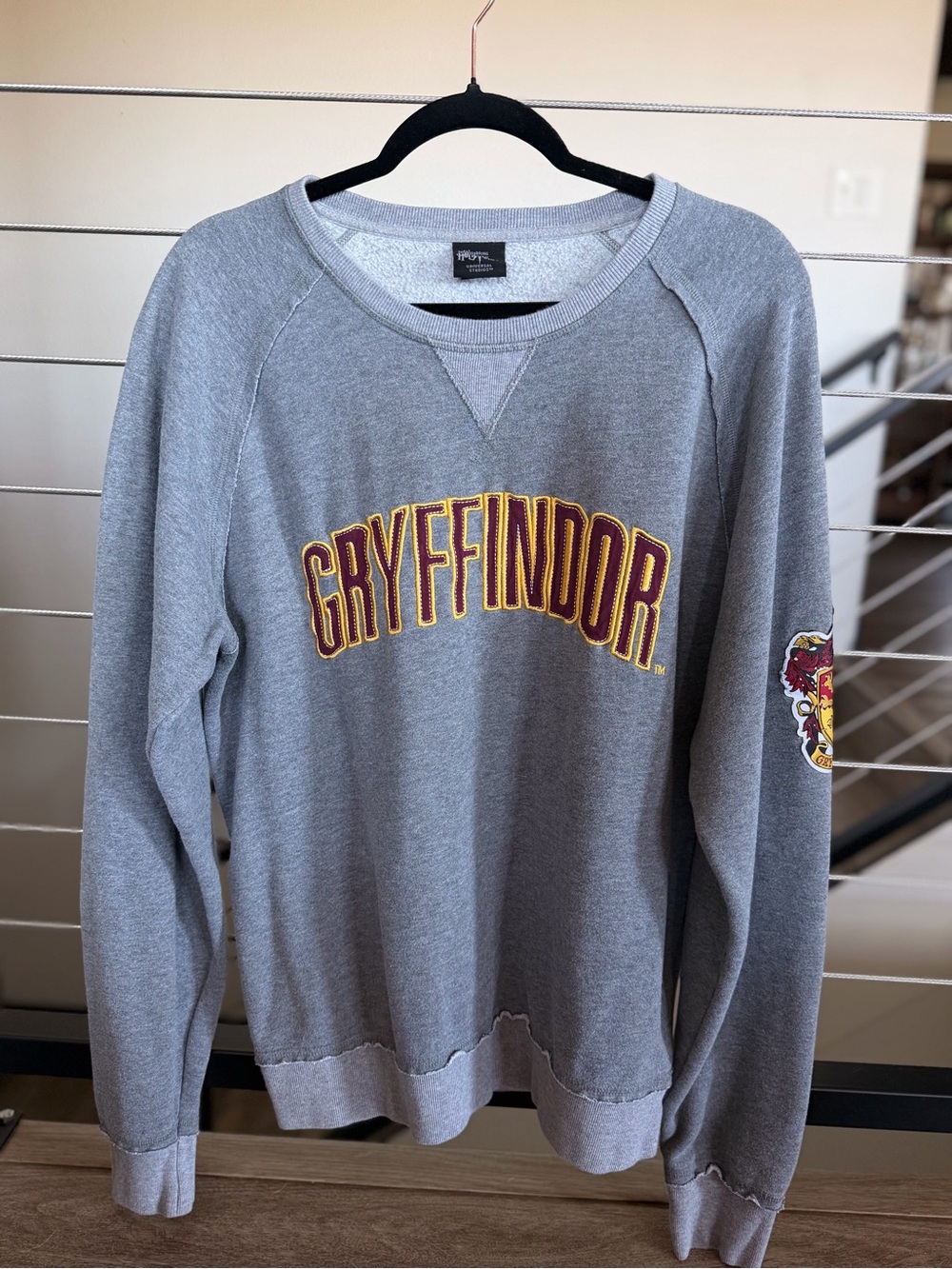 Gryffindor Logo Crewneck Sweatshirt - Gray